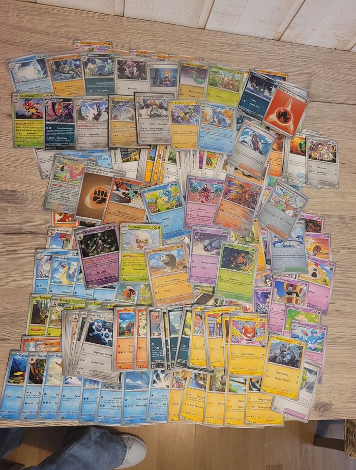 Lot cartes Pokémon différentes avec brillantes - photo numéro 6