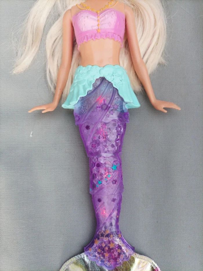 Magnifique poupée Barbie Dreamtopia - photo numéro 9