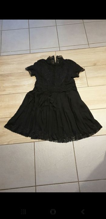 Robe noire dentelle zara 36 S