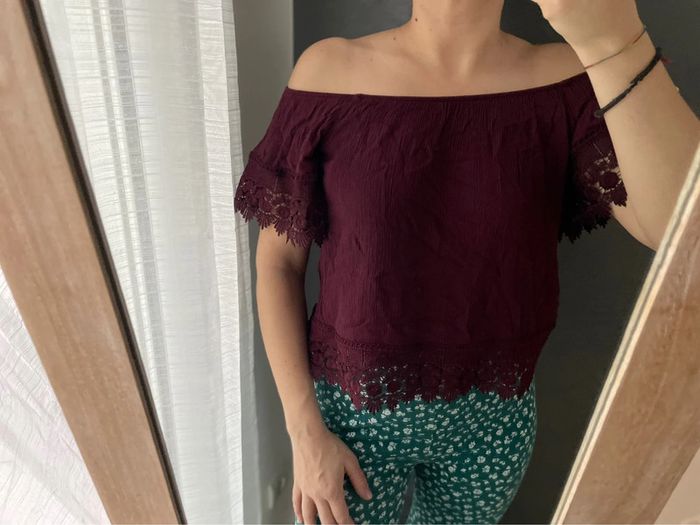 TEE shirt épaule dentelle