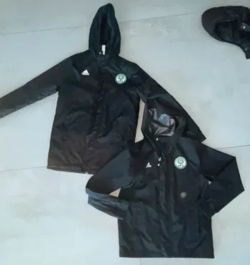 Parka et kway adidas Afe 9-10 ans