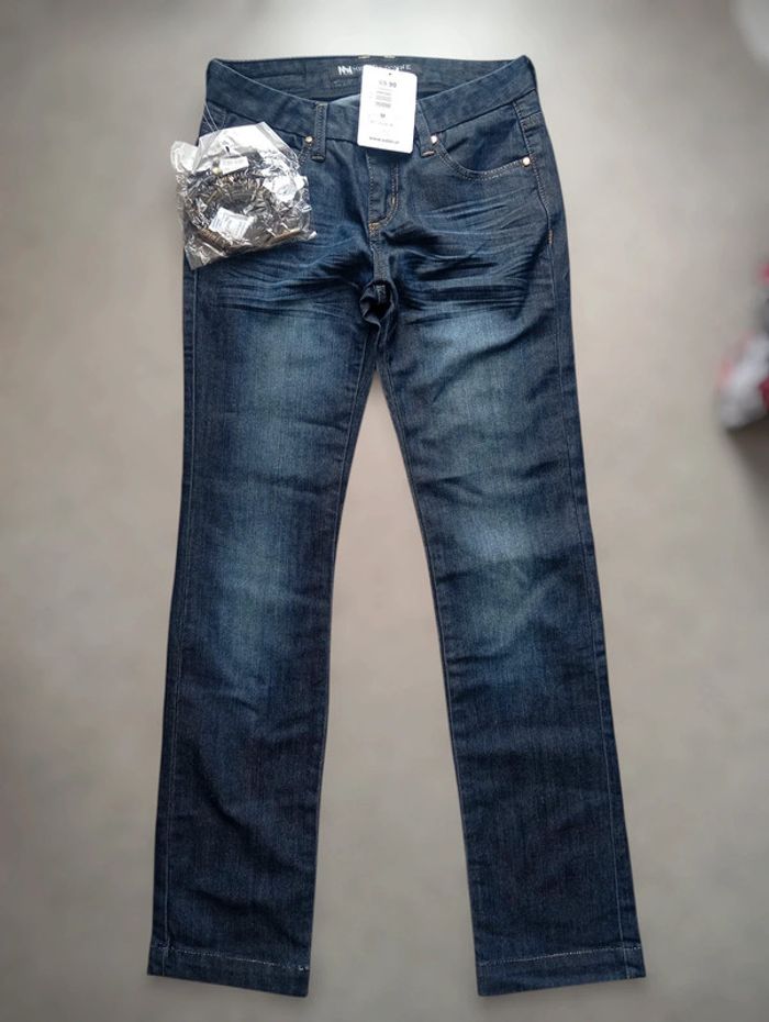 Jeans taille M meters bonwe avec ceinture neuf