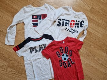 Lot de t shirt taille 6 ans