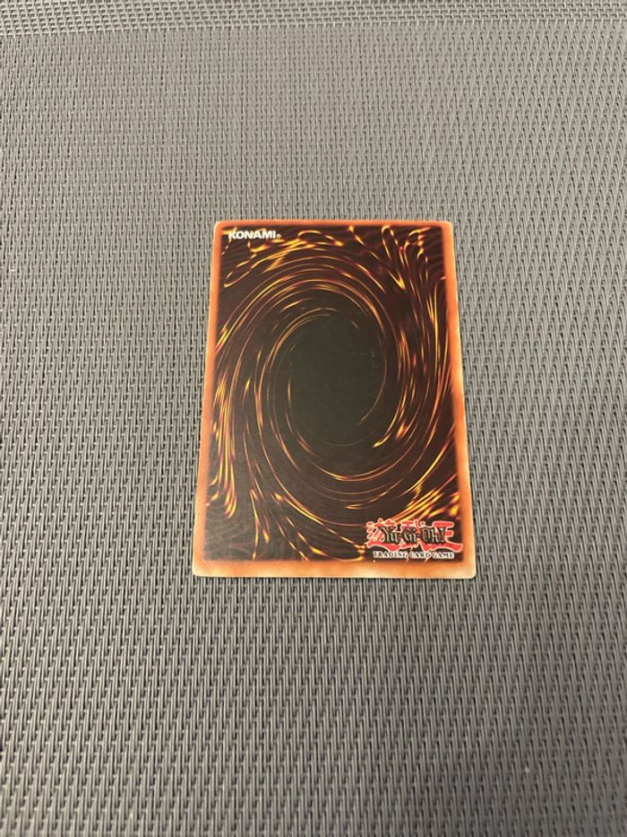 carte Yu-Gi-Oh Dark Titan of Terror SDK-014 - photo numéro 2