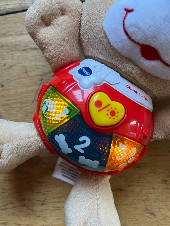 Chant’ toutou de Vtech  chien musical lumineux - photo numéro 4
