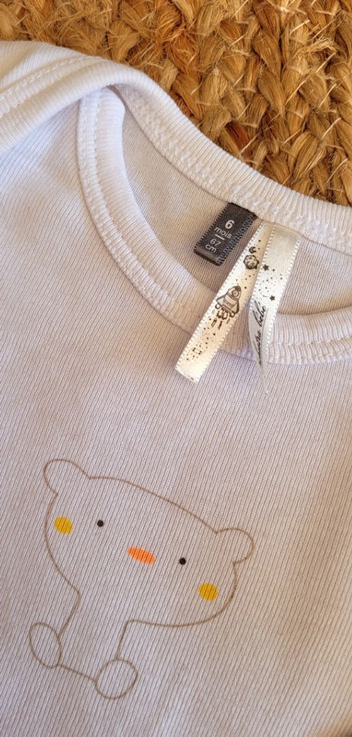 Joli Body blanc tout doux ourson Orchestra 6mois Neuf - photo numéro 3