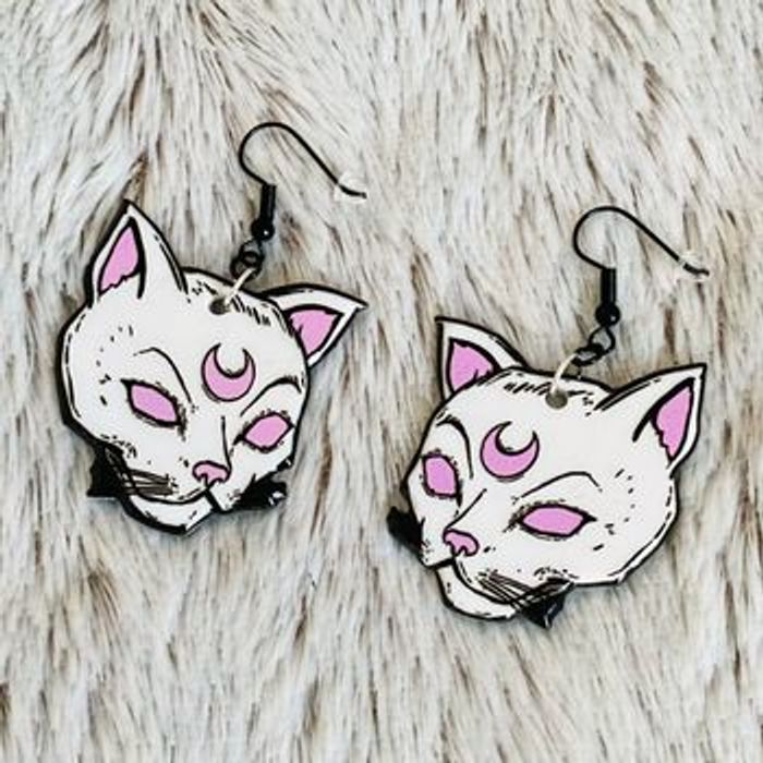Boucles pendantes Sphynx Blanc