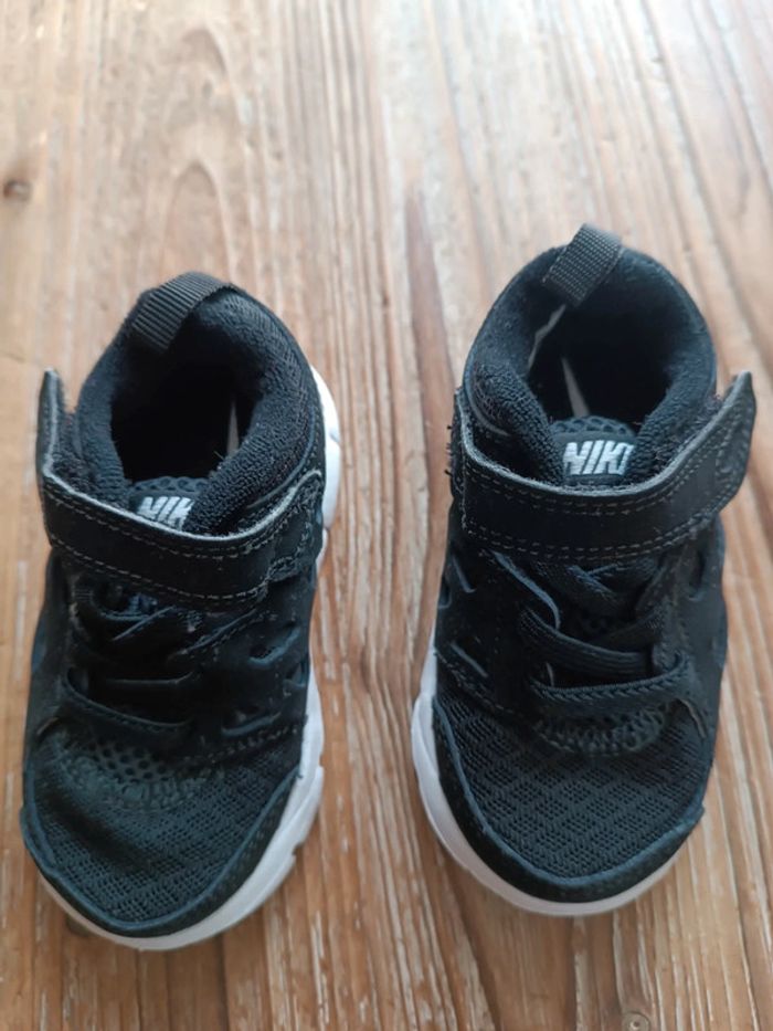 Baskets Nike Unisexe - photo numéro 2