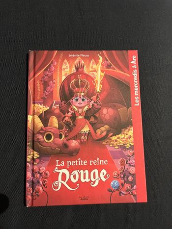 Livre pour enfants mercredis à lire la petite reine rouge