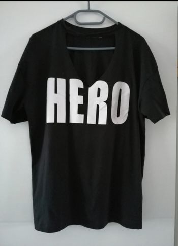 T shirt Bershka
 M