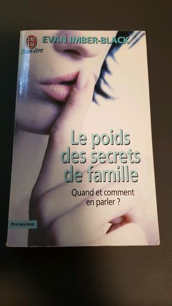 Livre J'ai lu Le poids des secrets de famille