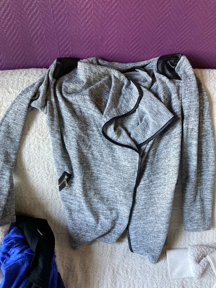 Lot de 5 gilets - photo numéro 2