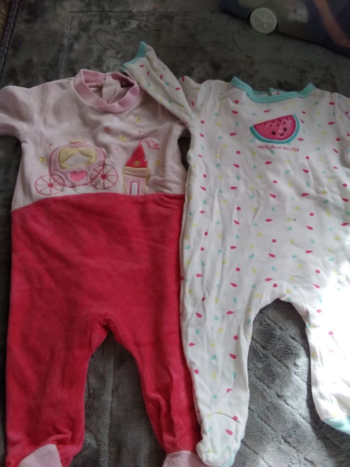 2 grenouillères 6 mois