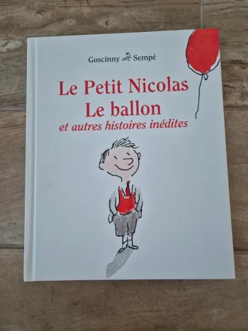 Livre Le petit Nicolas Le ballon et autres histoires inédites