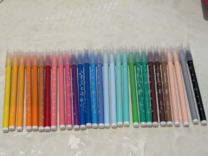 Lot de 29 feutres kids couleurs. - photo numéro 3