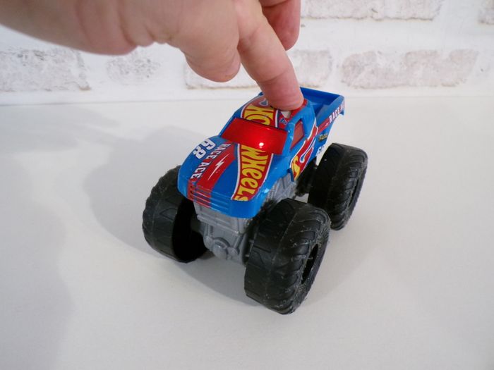 Monster Trucks - Hotwheels - Hot Wheels - Race Ace 68 (J14) - photo numéro 8