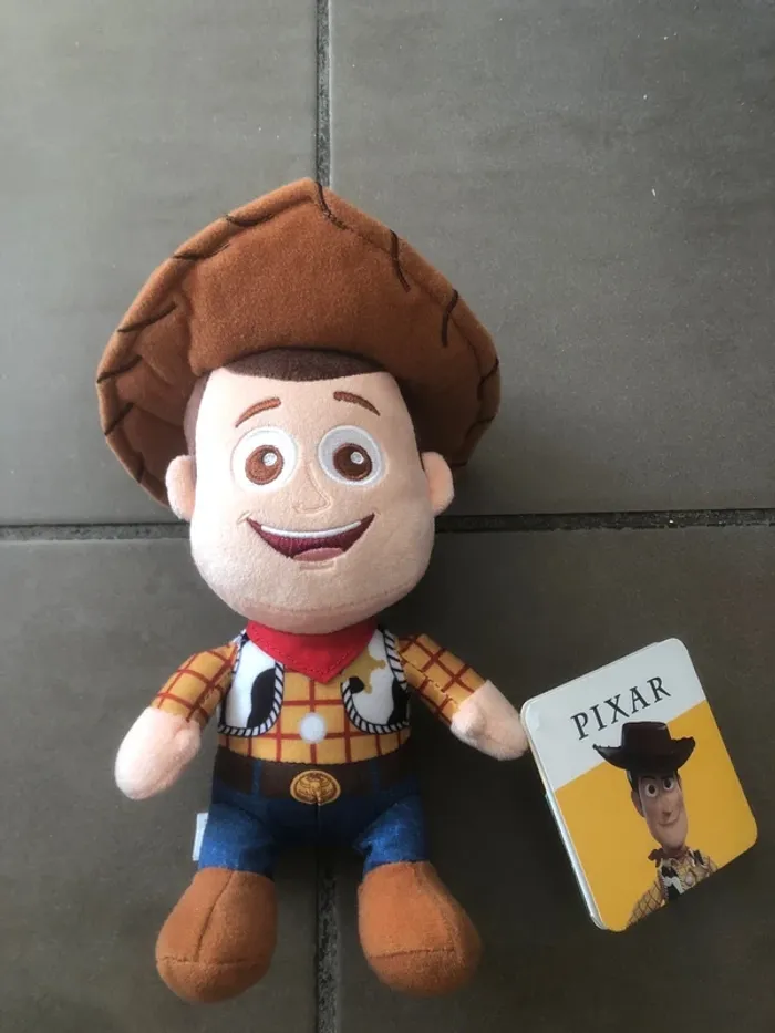Peluche Woody Disney Pixar neuf 🧸 - photo numéro 2