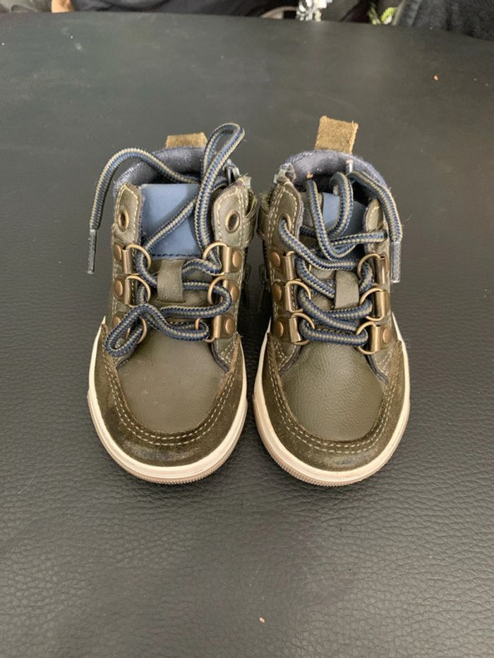Chaussure garçon 20