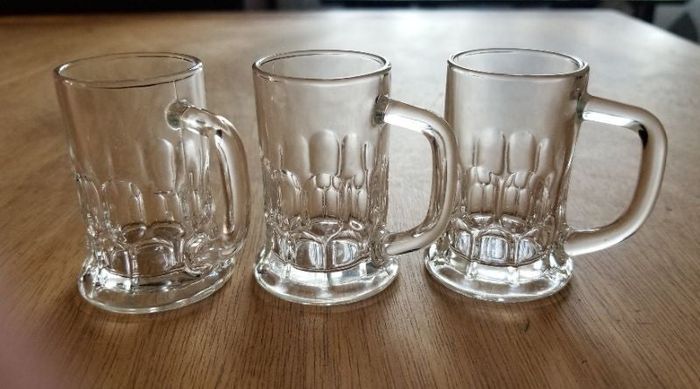 3 mini chopes à bière en verre