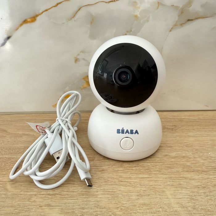 BÉABA Caméra Zen Premium Baby 2S vendue seule avec câble de charge.