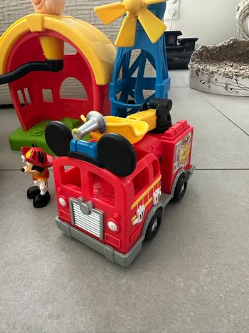 Lot tracteur + remorque Mickey + camion de pompiers Mickey – Bon état