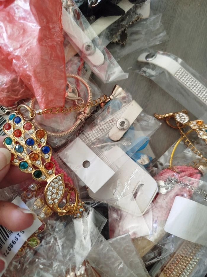 Lot revendeur de 72 bracelets - photo numéro 3