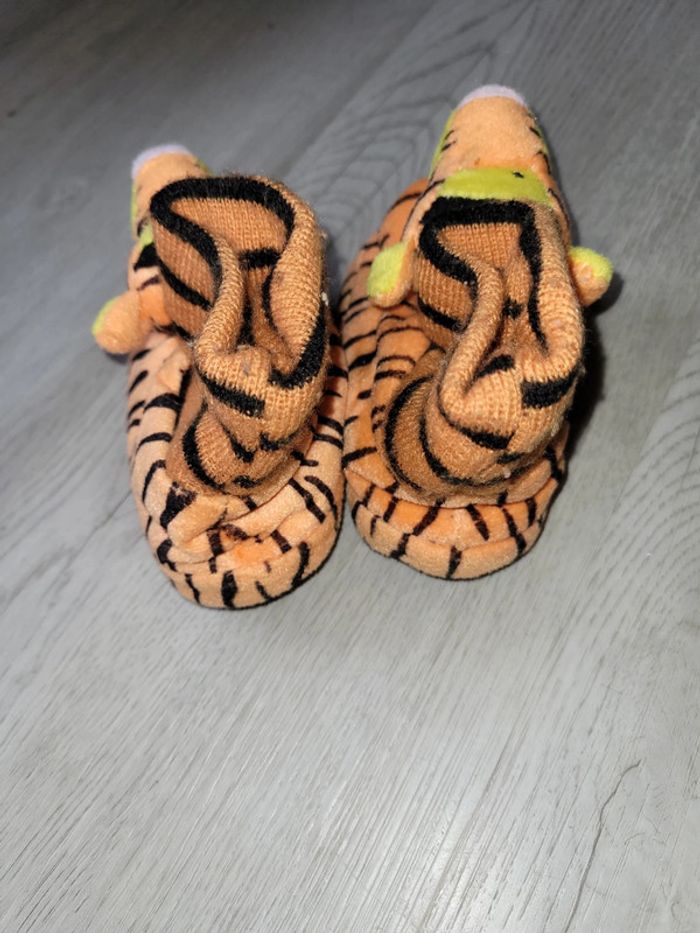 Pantoufles Tigrou taille 18/19 - photo numéro 3