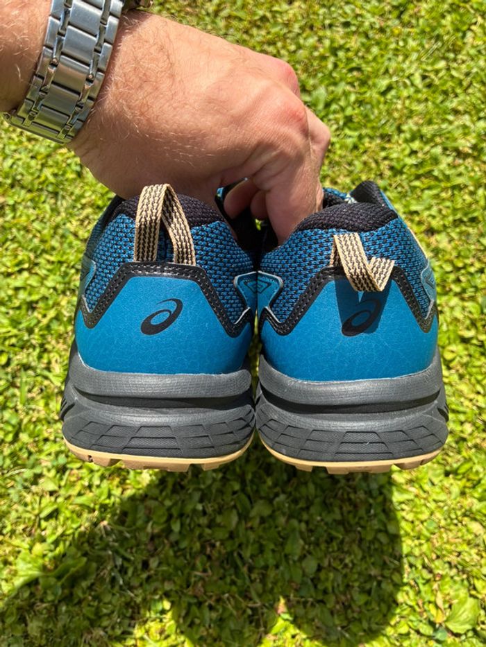 Baskets asics gel venture 8 bleu marine et beige pointure 44 neuves - photo numéro 8