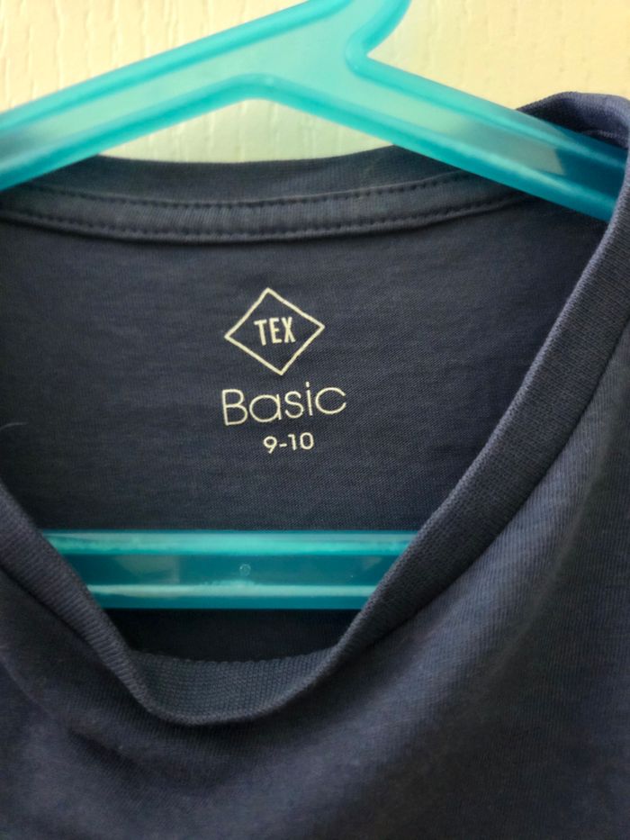 T-shirt imprimé taille 10 ans - photo numéro 3