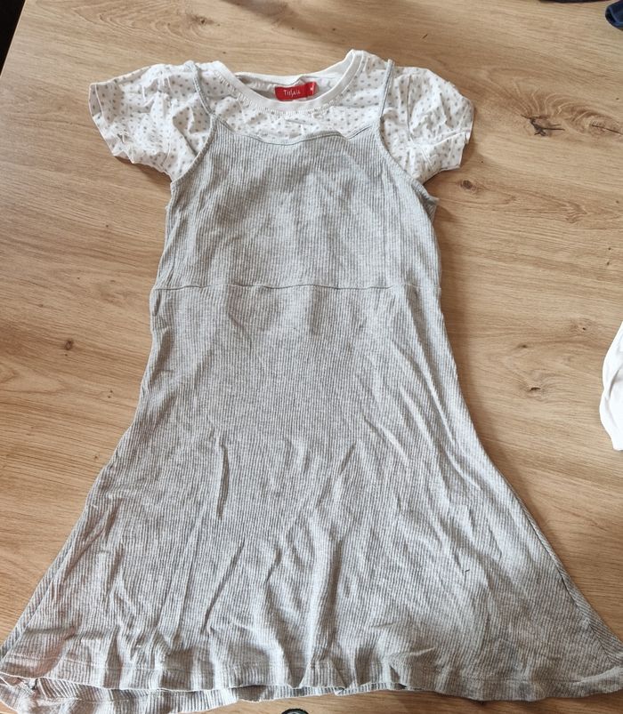 Robe débardeur avec crop top et haut manche longues lot