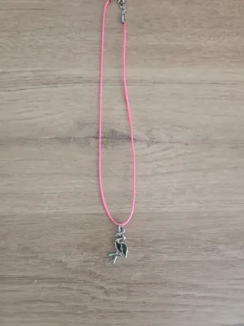 Collier flamand rose