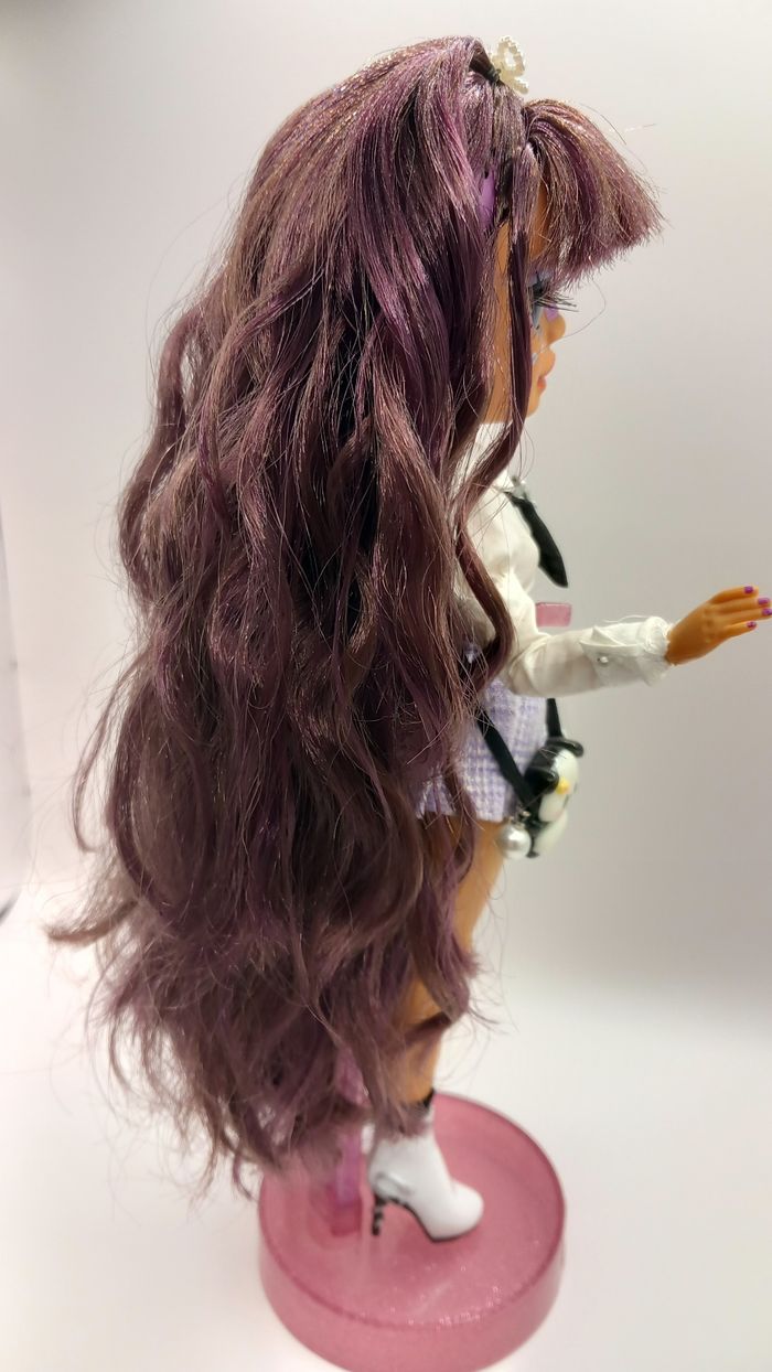 Poupée rainbow high Lila Yamamoto - photo numéro 7