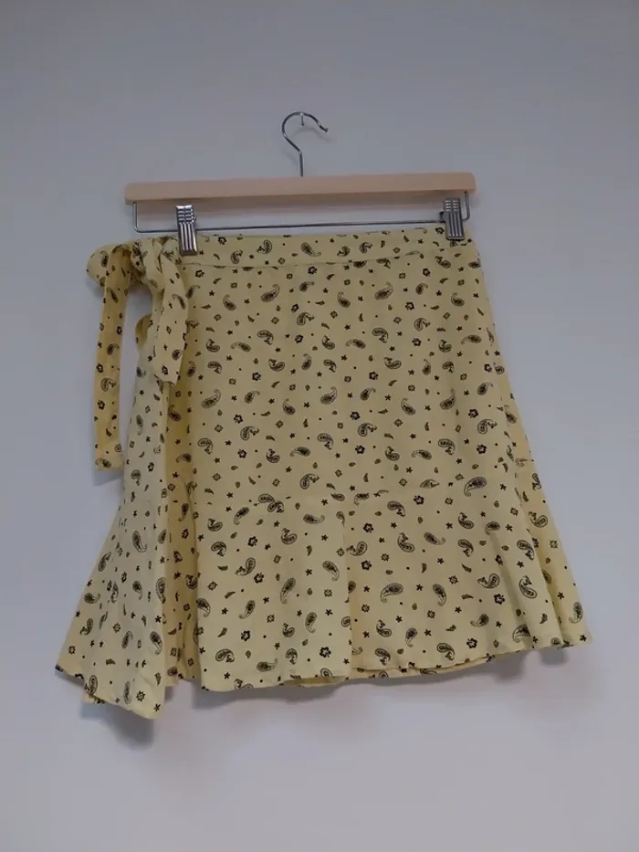 Jupe jaune à motifs noires Jennyfer M - photo numéro 2