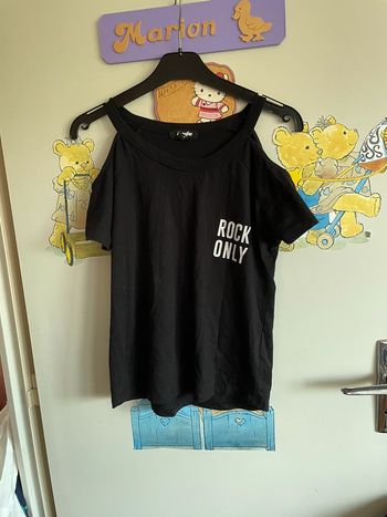 Tee shirt à épaules découvertes noir à motifs, taille Xs, marque Jennyfer