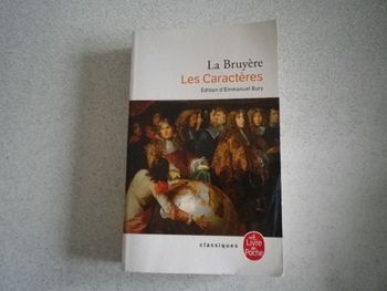 LES CARACTERES