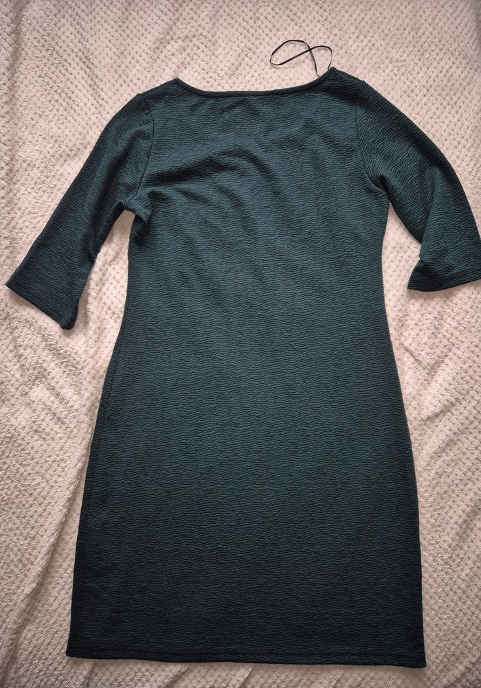 Robe verte et noire - photo numéro 7