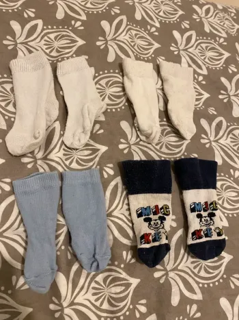Lot 4 paires de chaussettes 15-17