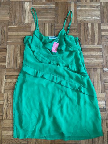 Robe courte verte de (Naf Naf)