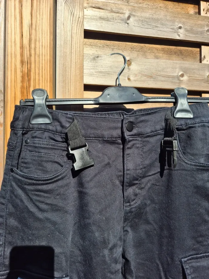 Pantalon cargo noir - photo numéro 3