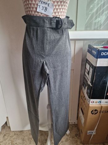 Pantalon, gris, taille standard, forme Wide, longueur 102cm, en très très bon état