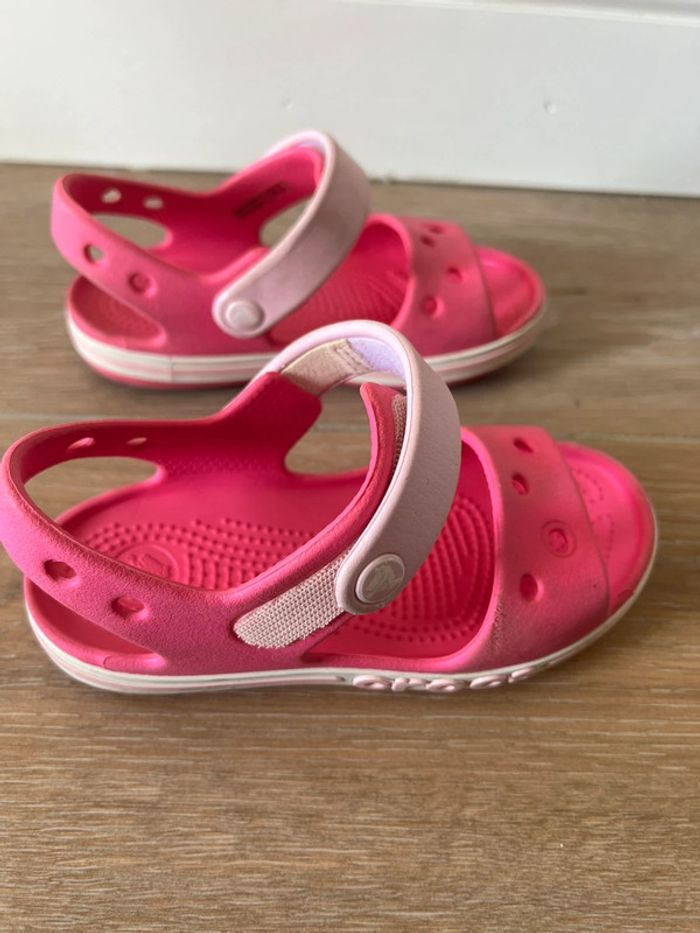 Sandales Crocs 10 / 28 - photo numéro 3