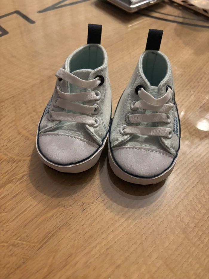 Chaussure garçon vert eau Mickey taille 6/12 mois - photo numéro 2