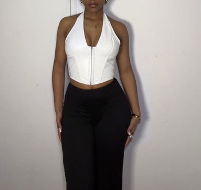 Corset - photo numéro 2