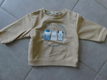 Pull sweat neuf okaidi 6 mois