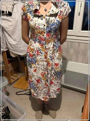 Magnifique  robe  fleurie taille 40/L  marque  canda