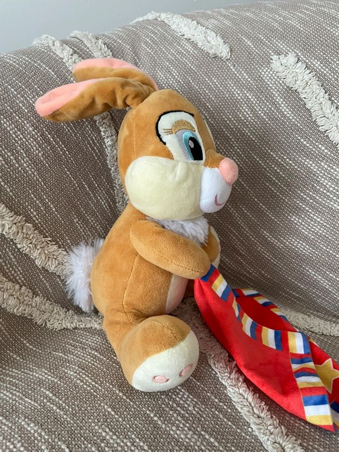 Peluche doudou mouchoir 30cm Disney bambi miss bunny lapin marron jaune et rouge parfait état - photo numéro 4