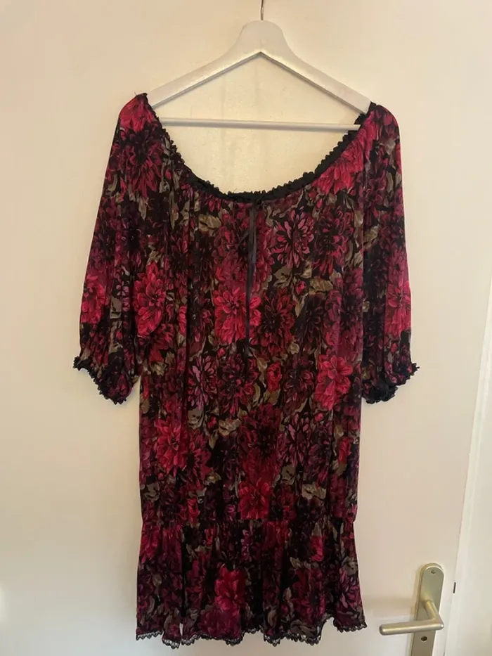 Robe fleurie Mango taille unique