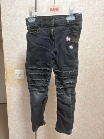 Jeans taille 6ans marque smiley world