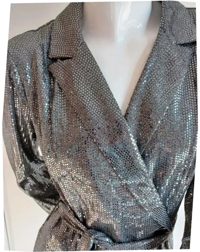 Combishort à paillettes - photo numéro 3