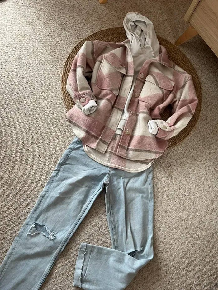 Sur chemise / Veste - photo numéro 2